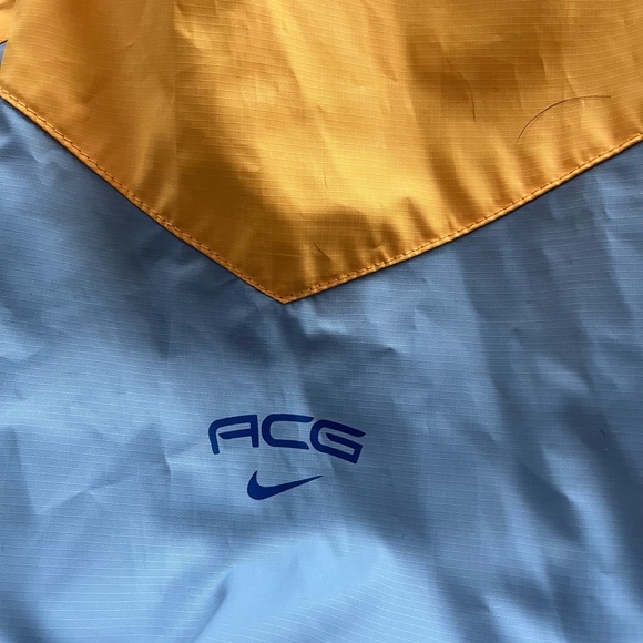Nike ACG Windbreaker - Picture 3 of 10